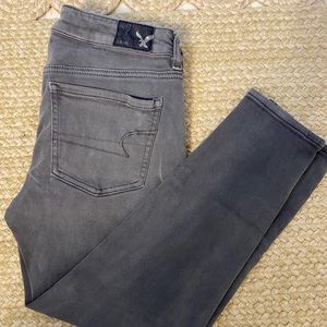 AE cropped jegging, size 4